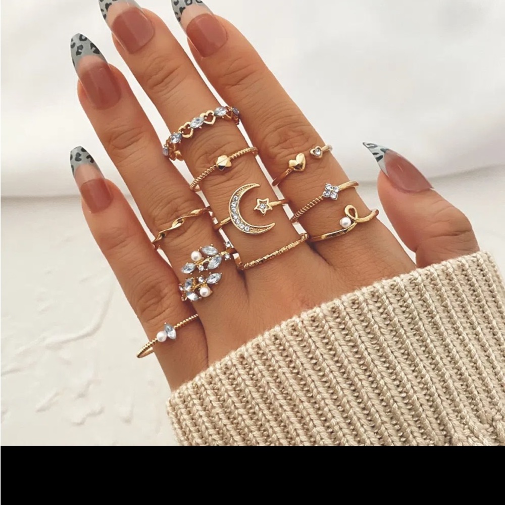 Ten pieces rings